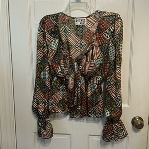 BucketList Blouse Size M. Beautiful colors with gold specks throughout.